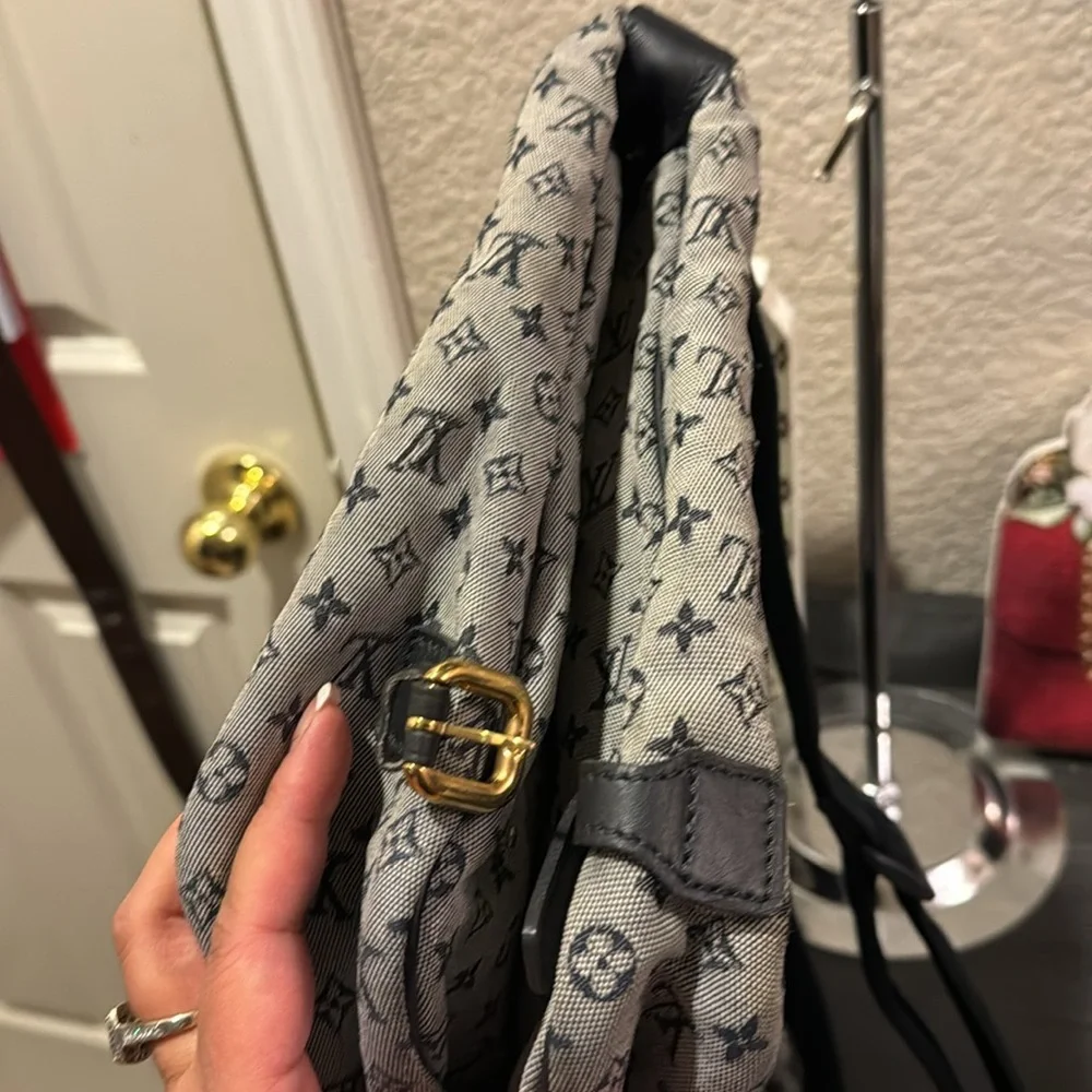 Louis Vuitton Gray Monogram Messenger Bag with Dark Leather Straps
